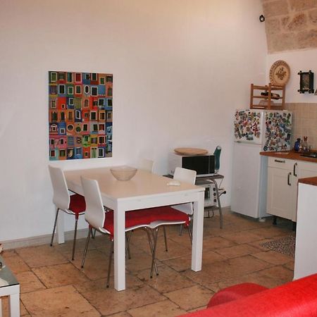 La Casa Nel Vicolo Apartment Bari Bagian luar foto