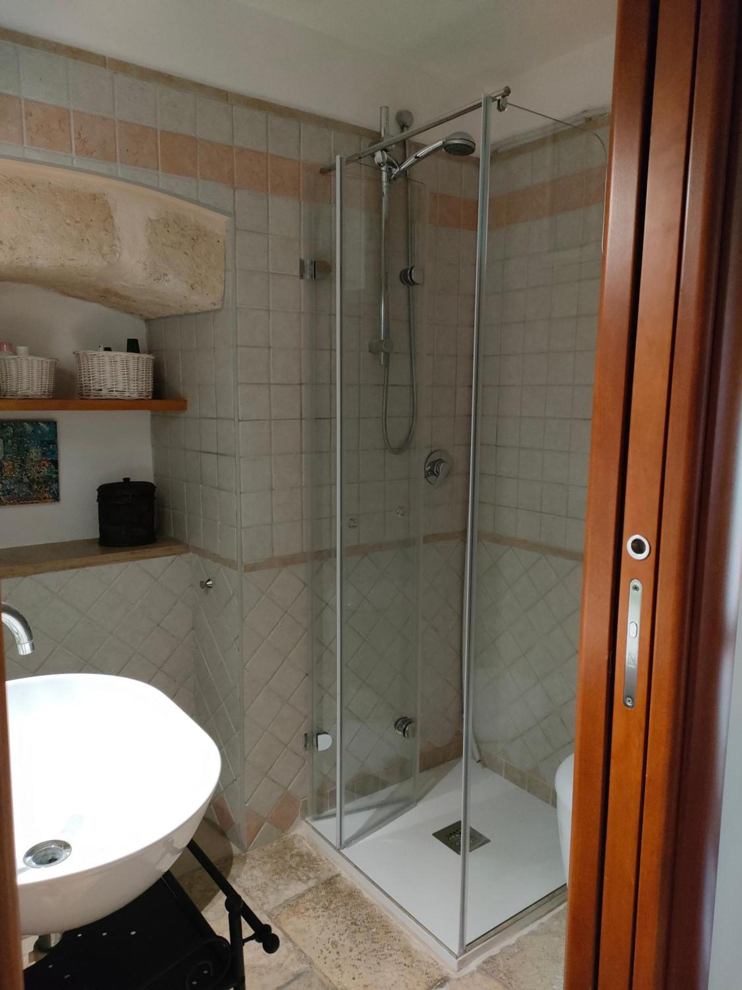 La Casa Nel Vicolo Apartment Bari Bagian luar foto
