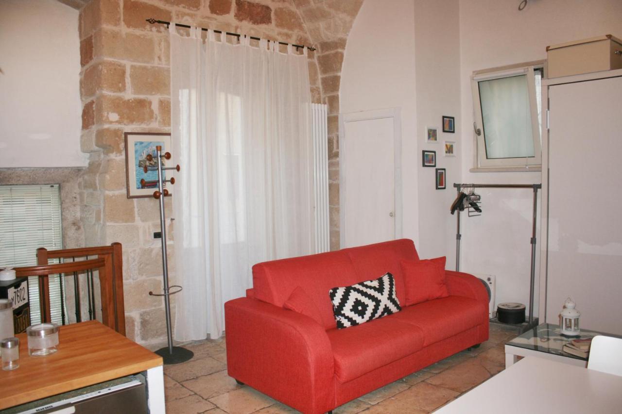 La Casa Nel Vicolo Apartment Bari Bagian luar foto