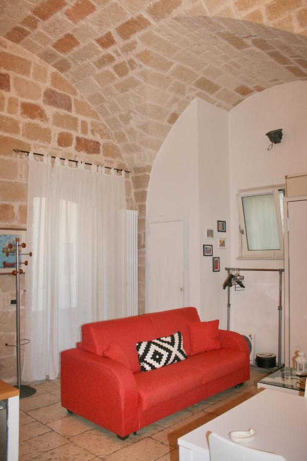 La Casa Nel Vicolo Apartment Bari Bagian luar foto