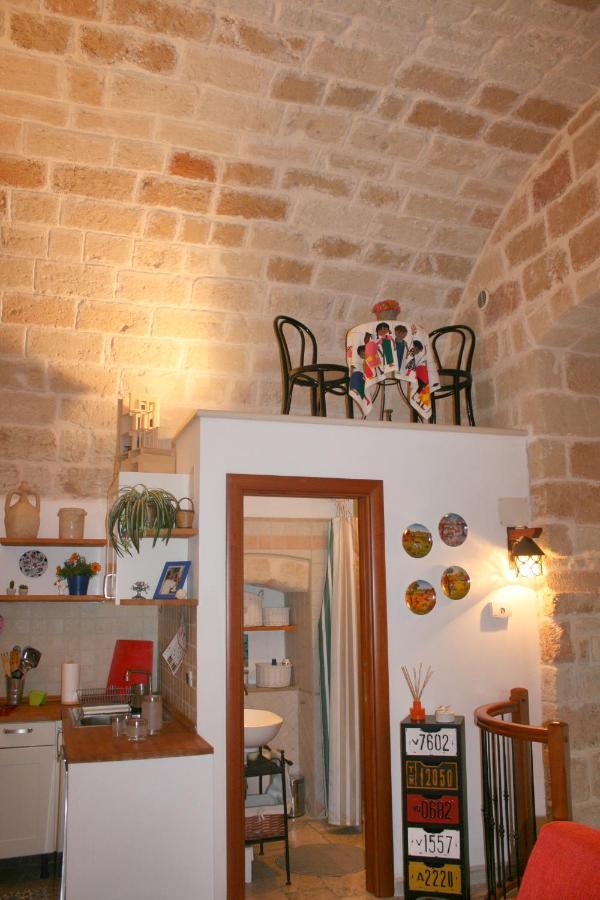 La Casa Nel Vicolo Apartment Bari Bagian luar foto